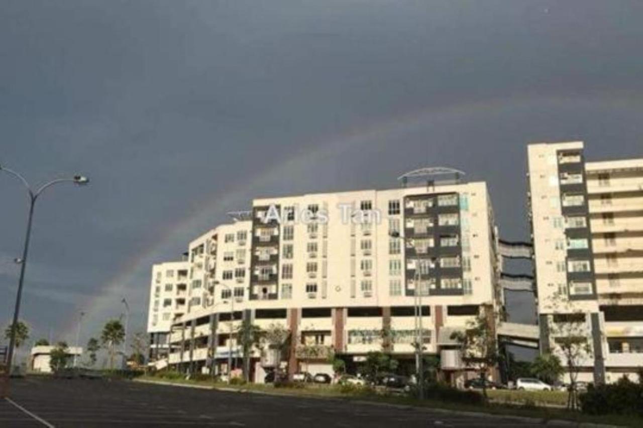 Aeon Tebrau Apartment Johor Bahru - By Room - Екстериор снимка